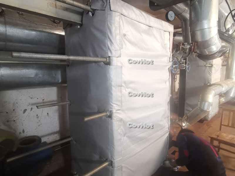 板式<a href=http://m.tjceec.com.cn/e/tags/?tagname=%E6%8D%A2%E7%83%AD%E5%99%A8%E4%BF%9D%E6%B8%A9 target=_blank class=infotextkey>換熱器保溫</a>,<a href=http://m.tjceec.com.cn/e/tags/?tagname=%E5%8F%AF%E6%8B%86%E5%8D%B8%E4%BF%9D%E6%B8%A9%E5%A5%97 target=_blank class=infotextkey>可拆卸<a href=http://m.tjceec.com.cn/e/tags/?tagname=%E4%BF%9D%E6%B8%A9%E5%A5%97 target=_blank class=infotextkey>保溫套</a></a>